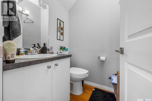 3504 13Th Avenue, Regina, SK - Indoor Photo Showing Bathroom