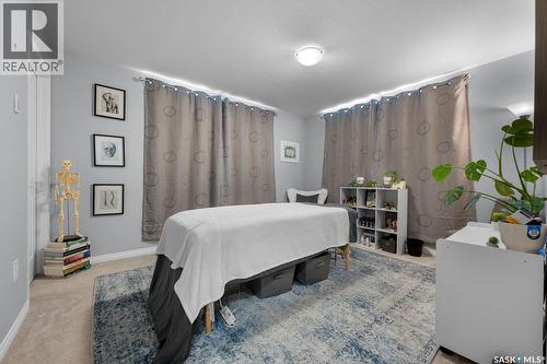 3504 13Th Avenue, Regina, SK - Indoor Photo Showing Bedroom