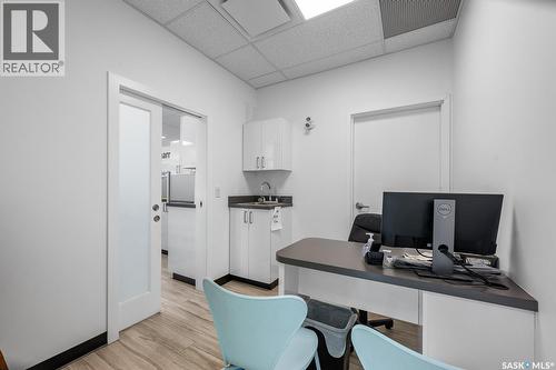 3504 13Th Avenue, Regina, SK - Indoor Photo Showing Office
