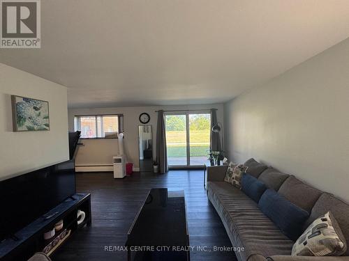 105 - 1825 Whitney Street, London East (East H), ON - Indoor Photo Showing Living Room