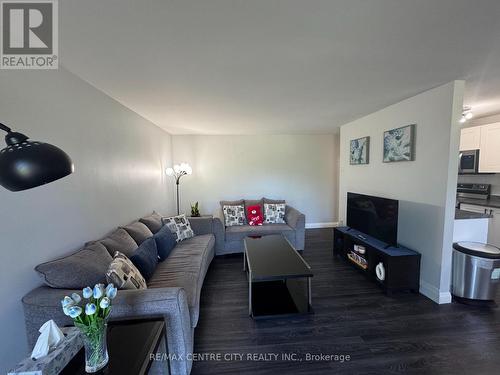 105 - 1825 Whitney Street, London East (East H), ON - Indoor Photo Showing Living Room