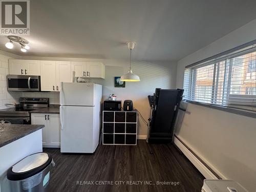 105 - 1825 Whitney Street, London East (East H), ON - Indoor Photo Showing Kitchen