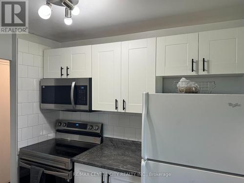 105 - 1825 Whitney Street, London East (East H), ON - Indoor Photo Showing Kitchen