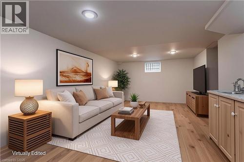 569 Locust Street, Burlington, ON - Indoor