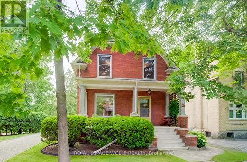 46 ELLEN STREET W  Kitchener, ON N2H 4K3