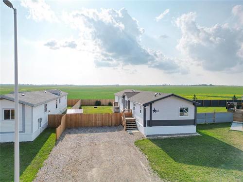 633 Campbell Cove, Brandon, MB - Outdoor
