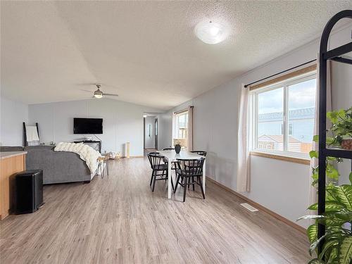 633 Campbell Cove, Brandon, MB - Indoor Photo Showing Dining Room