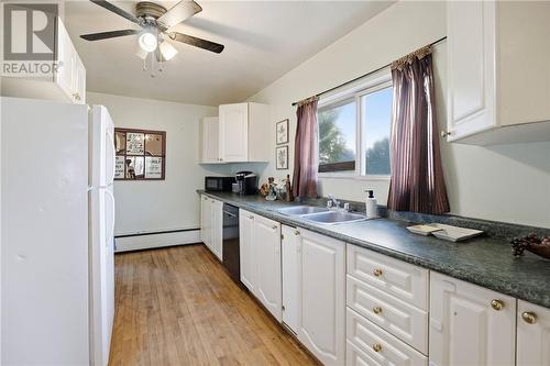 3527 Falconbridge Highway, Garson, ON - Indoor Photo Showing Kitchen With Double Sink