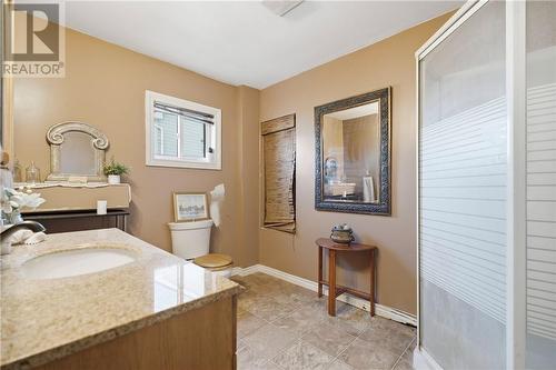 3527 Falconbridge Highway, Garson, ON - Indoor Photo Showing Bathroom