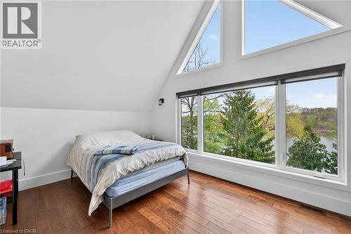 1300 River Road, Cayuga, ON - Indoor Photo Showing Bedroom