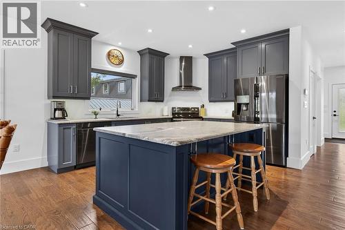 1300 River Road, Cayuga, ON - Indoor Photo Showing Kitchen With Upgraded Kitchen