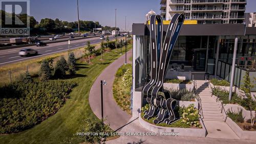 2115 - 85 Mcmahon Drive, Toronto, ON - Outdoor