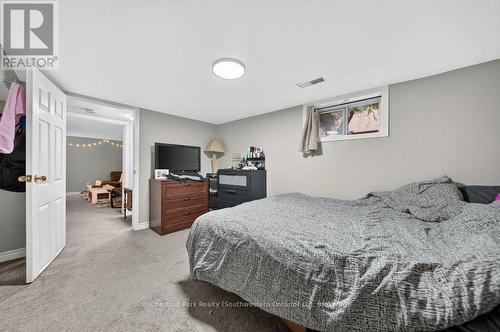 274 Water Street, Guelph (Dovercliffe Park/Old University), ON - Indoor Photo Showing Bedroom