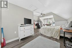Large Primary Bedroom - 