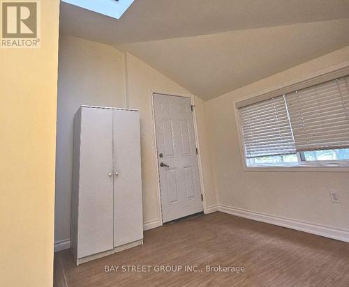 N-SIDE - 36 GRANDVIEW AVENUE , Markham, Ontario L3T 1H2 3
