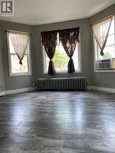 669 Marentette Unit# Main, Windsor, ON - Indoor Photo Showing Other Room