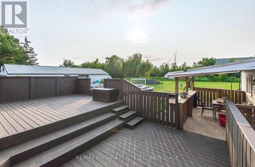 98 Chippawa Road, Port Colborne (Bethel), ON - Outdoor With Deck Patio Veranda With Exterior