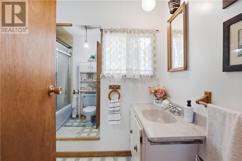 25 Savard Road, Wahnapitae, ON - Indoor Photo Showing Bathroom