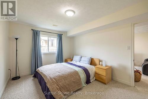 221 2Nd Avenue W, Owen Sound, ON - Indoor Photo Showing Bedroom