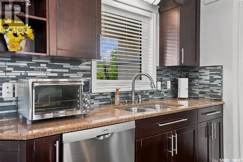 415 Paton Place, Saskatoon, SK - Indoor Photo Showing Kitchen With Double Sink
