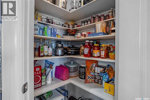 415 Paton Place, Saskatoon, SK - Indoor With Storage