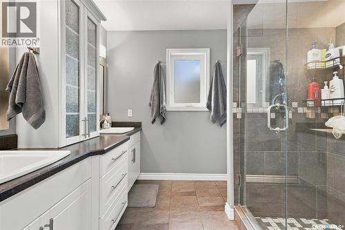 415 Paton Place, Saskatoon, SK - Indoor Photo Showing Bathroom