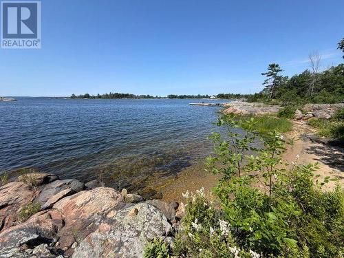 377 Macey Bay Road, Georgian Bay, ON 