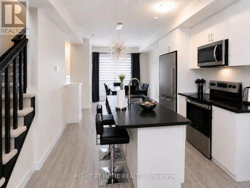 15 - 590 North Service Road, Hamilton, ON - Indoor Photo Showing Kitchen With Stainless Steel Kitchen