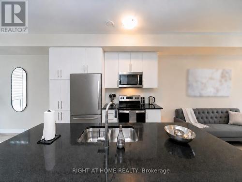 15 - 590 North Service Road, Hamilton, ON - Indoor Photo Showing Kitchen With Stainless Steel Kitchen