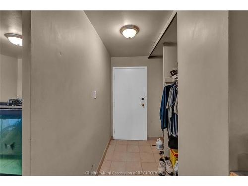 203-63 Baldoon Road, Chatham, ON - Indoor Photo Showing Other Room