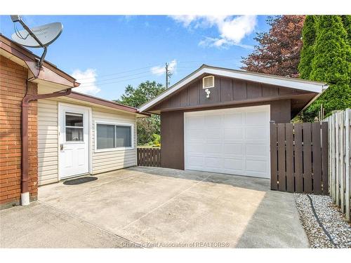 214 Baldoon Road, Chatham, ON 