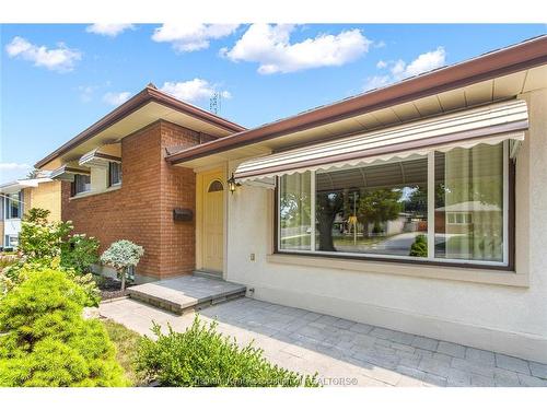 214 Baldoon Road, Chatham, ON 