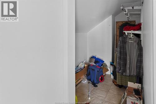 852 Reedmere, Windsor, ON - Indoor