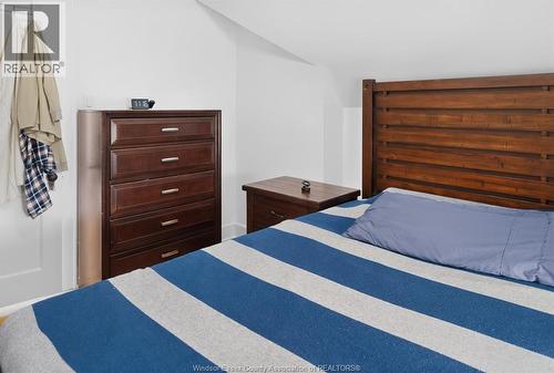 852 Reedmere, Windsor, ON - Indoor Photo Showing Bedroom