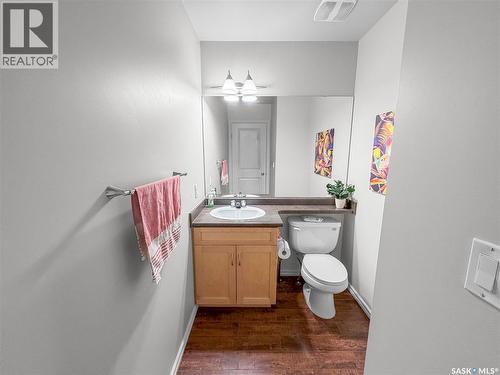 420 303 Slimmon Place, Saskatoon, SK - Indoor Photo Showing Bathroom