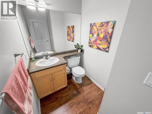 420 303 Slimmon Place, Saskatoon, SK - Indoor Photo Showing Bathroom