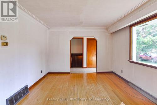 398 Old Muskoka Road, Orillia, ON - Indoor Photo Showing Other Room