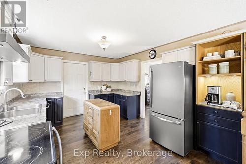 7402 Byers Road, Hamilton Township, ON - Indoor Photo Showing Kitchen With Double Sink