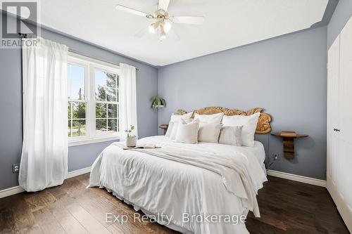 7402 Byers Road, Hamilton Township, ON - Indoor Photo Showing Bedroom