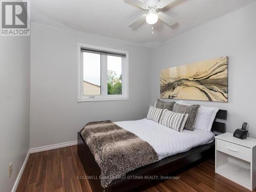 75 Sundback Lane, Ottawa, ON - Indoor Photo Showing Bedroom