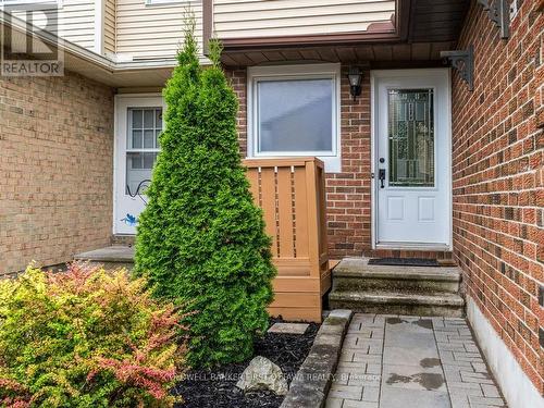75 Sundback Lane, Ottawa, ON - Outdoor