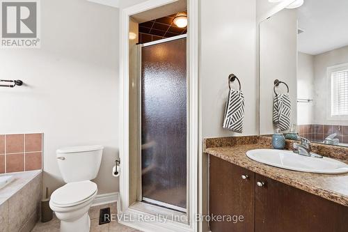 25 Colonel Lyall Street, St. Catharines (Secord Woods), ON - Indoor Photo Showing Bathroom