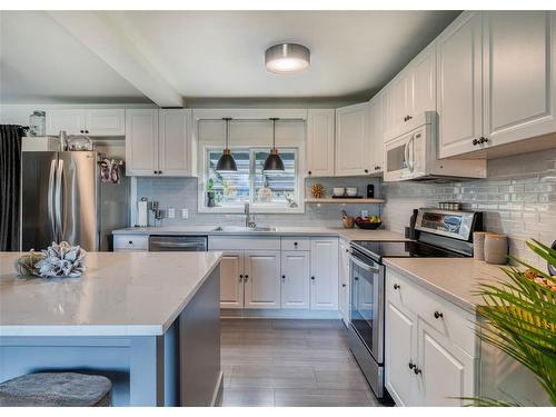 1049 Indian Road North, Sarnia, ON 