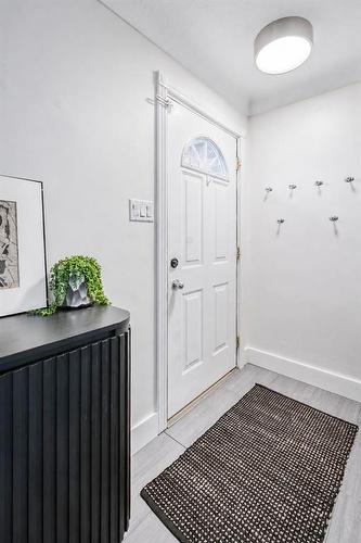 1049 Indian Road North, Sarnia, ON 
