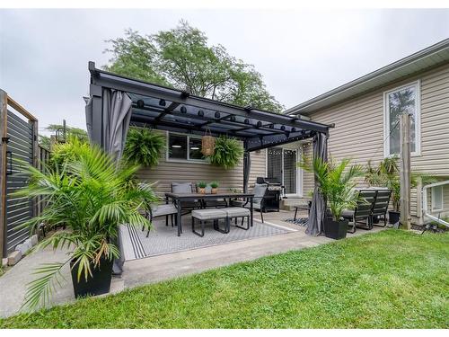 1049 Indian Road North, Sarnia, ON 