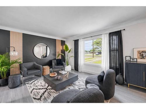 1049 Indian Road North, Sarnia, ON 