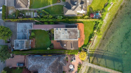 2444 Whidby Lane, Sidney, BC 