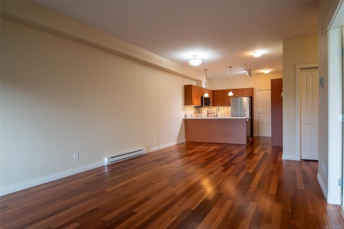 #202-2380 Brethour Ave, Sidney, BC - Indoor Photo Showing Kitchen