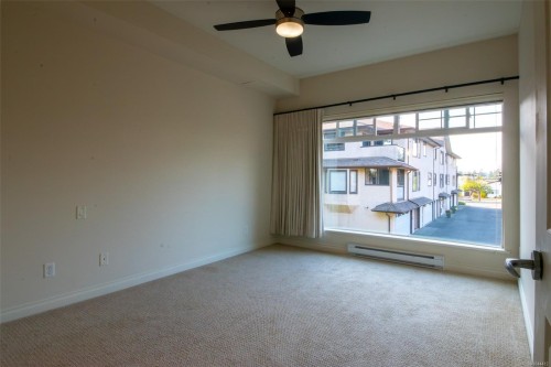 #202-2380 Brethour Ave, Sidney, BC - Indoor Photo Showing Other Room