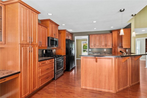 228 Maryland Rd, Campbell River, BC 